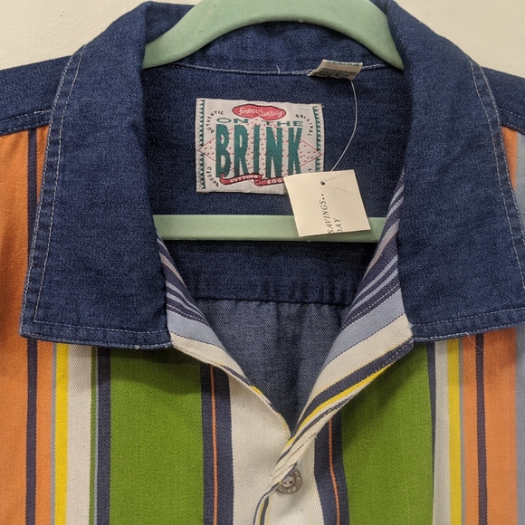 VINTAGE (L) Button Down - Picture 2 of 8